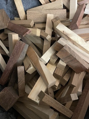 1kg holzreste drechselholz - 1kg,